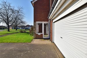 Photo 21- click for photo gallery